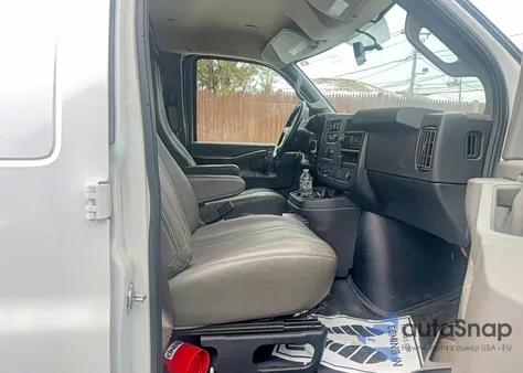 2019 Chevrolet Express G2500 z USA, uszkodzony, nr VIN 1GCWGAFP0K1267183